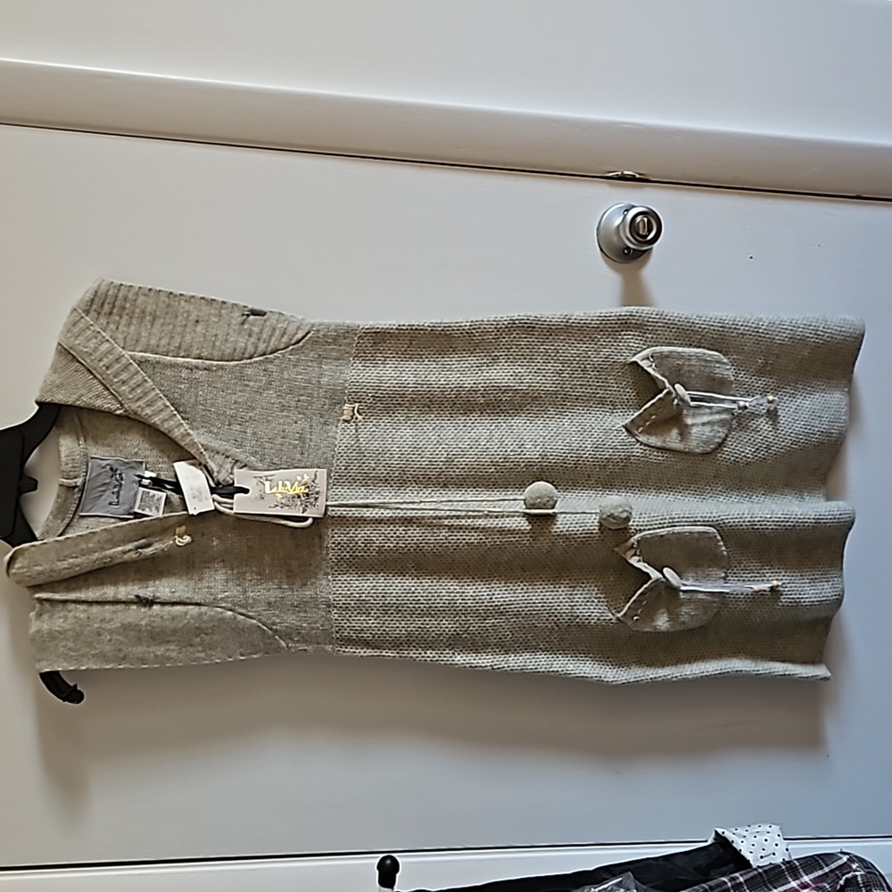 LuluVia Ladie's 100% Lambswool Lt Gray Sweater Tunic Dress Sz. M NWT